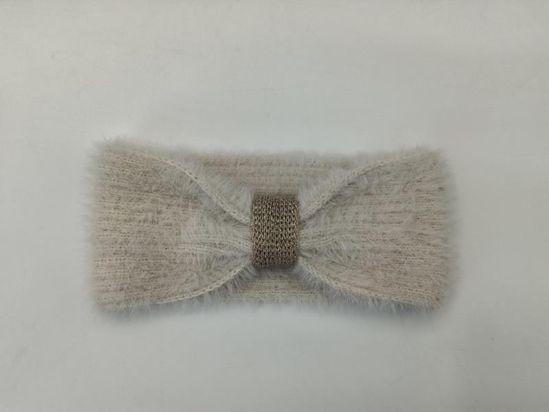 ベージュファジーニットヘッドバンド、ゴールドメタリックセンターバンド付き耳当て - winter accessories wholesaler