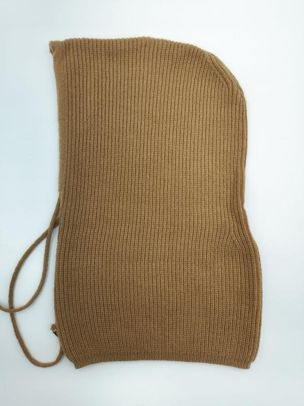 キャメルブラウンのリブニット バラクラバフード、調節可能な紐付き - bulk scarf supplier Japan
