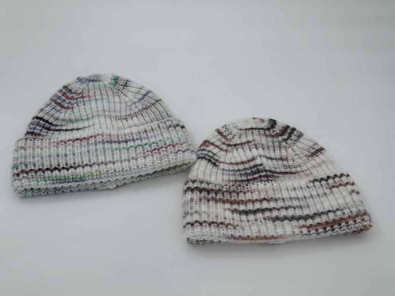 白×マルチカラーストライプ手編みリブニット帽2個セット（ウール混） - retail buyer inquiry welcome