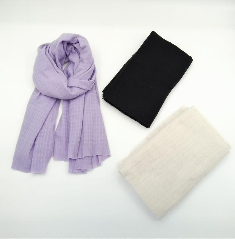 ラベンダー・ブラック・クリームのリブ編み軽量スカーフ3点セット - bulk scarf supplier Japan