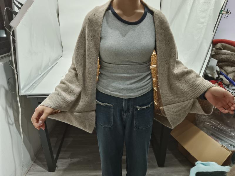 ベージュニットのオーバーサイズ開襟カーディガン、ワイドスリーブデザイン - custom color & size accepted