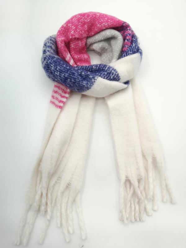 ピンク・ブルー・クリームのプレイドオーバーサイズスカーフ、フリンジ付き冬用 - winter accessories wholesaler