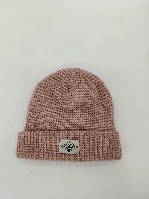 ダスティピンクのワッフルニット折り返しビーニーハット、ワッペンラベル付き - Oeko-Tex certified supplier