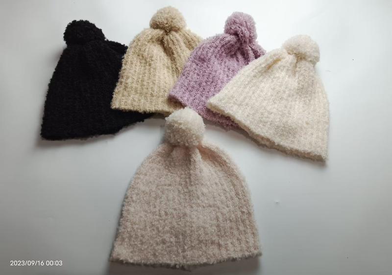 ソフトニット ポンポン ビーニー5点セット｜黒・ベージュ・ラベンダー・クリーム・ブラッシュ - bulk scarf supplier Japan