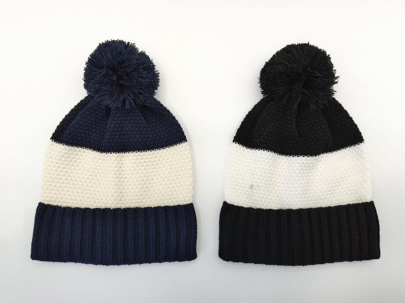 ネイビー＆ブラックのツートーンカラーブロックニットポンポンビーニー帽2点セット - private label service available